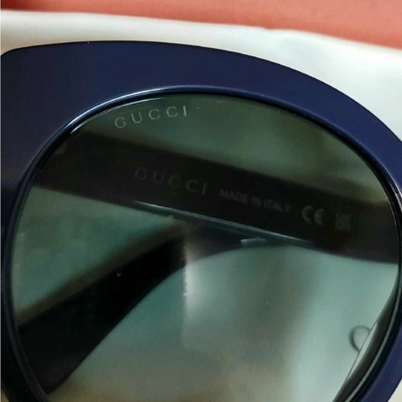 Authentic Gucci Women's Blue Sunglasses comes with coa . Brand new - Picture 5 of 14